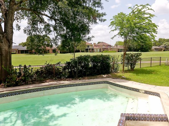 27 Charleston Street N, Sugar Land TX 77478