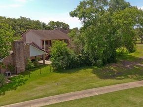 27 Charleston Street N, Sugar Land TX 77478