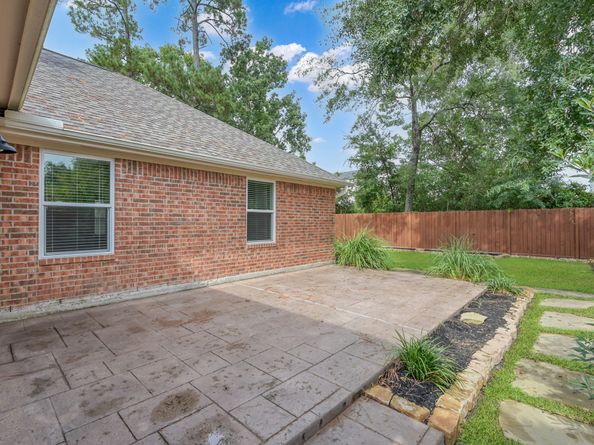 51 N Merryweather Circle, The Woodlands TX 77384