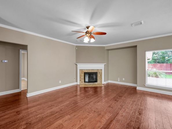 51 N Merryweather Circle, The Woodlands TX 77384