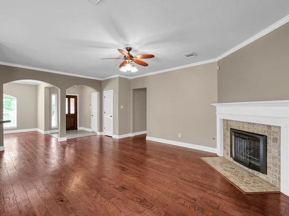 51 N Merryweather Circle, The Woodlands TX 77384