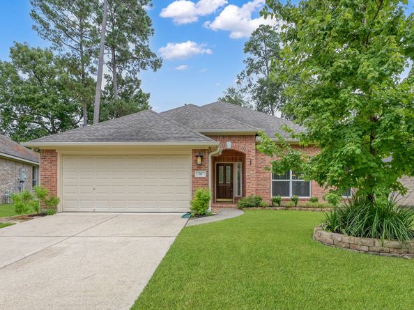 51 N Merryweather Circle, The Woodlands TX 77384