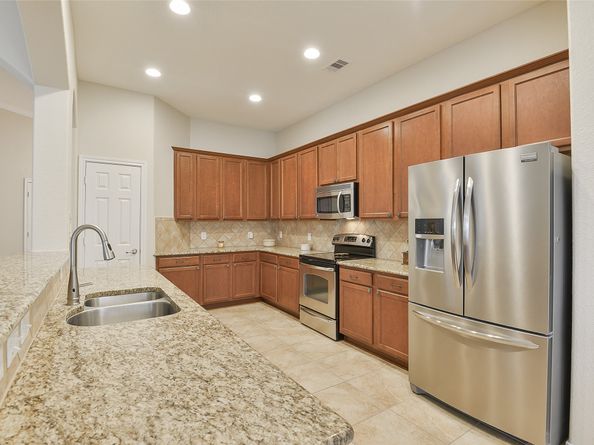 20746 Oakhurst Creek Drive, Porter TX 77365