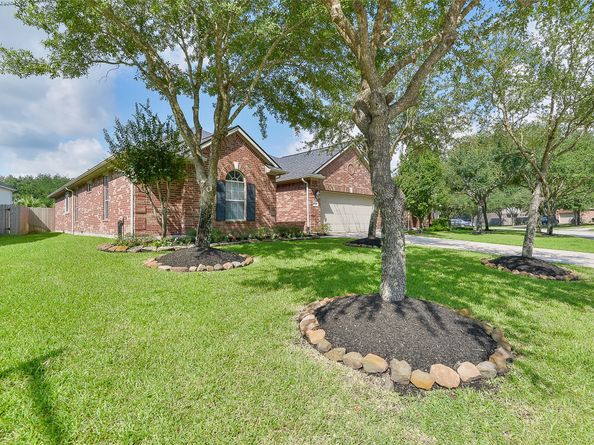 20746 Oakhurst Creek Drive, Porter TX 77365