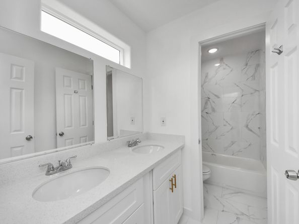 4702 Baton Rouge Street A/B, Houston TX 77028
