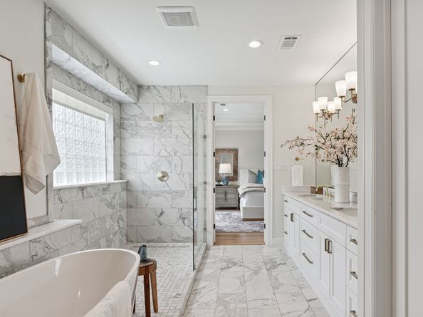 919 Worthshire Street, Houston TX 77008