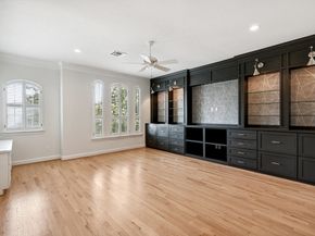 919 Worthshire Street, Houston TX 77008