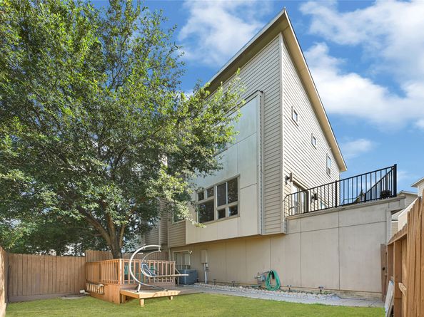 5311 Avenue J, Houston TX 77011