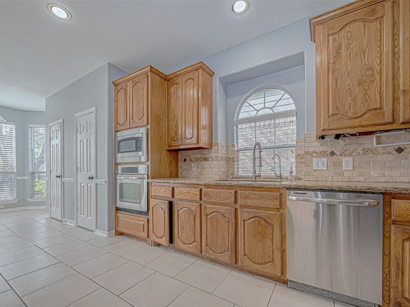 16523 Pinon Vista Drive, Houston TX 77095