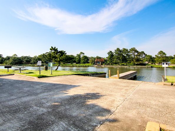 18511 Egret Bay Boulevard 402, Webster TX 77058