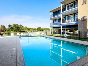 18511 Egret Bay Boulevard 402, Webster TX 77058