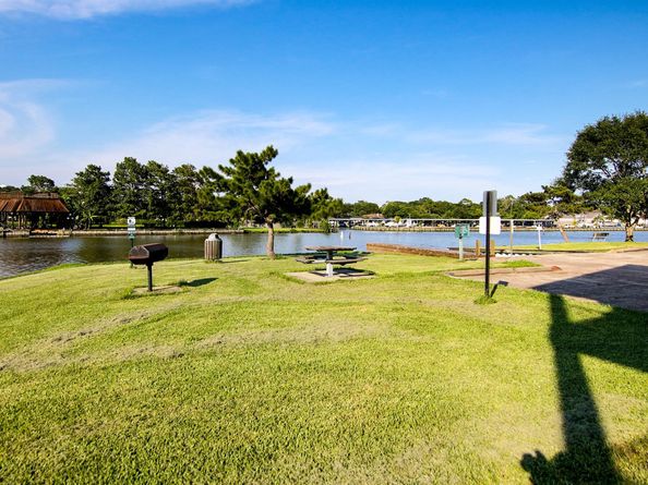 18511 Egret Bay Boulevard 402, Webster TX 77058
