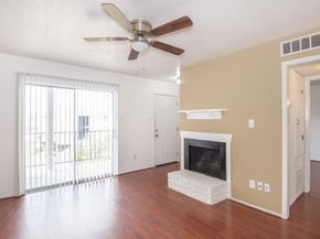 18511 Egret Bay Boulevard 402, Webster TX 77058