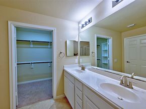 6 Windsor Bridge Drive, Conroe TX 77384