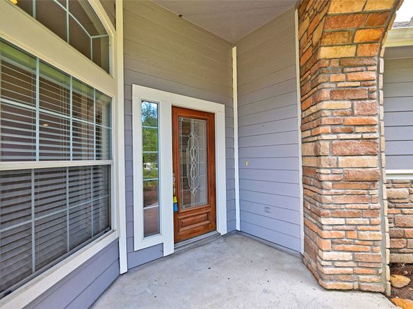 6 Windsor Bridge Drive, Conroe TX 77384