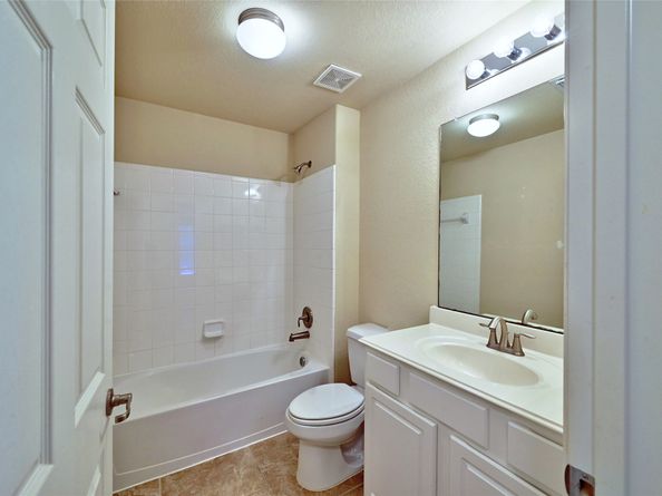 6 Windsor Bridge Drive, Conroe TX 77384