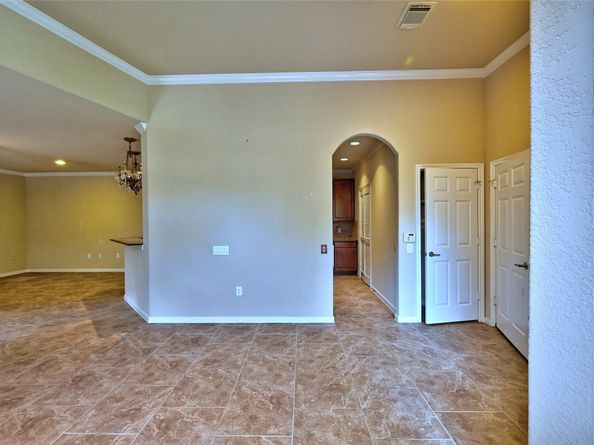 6 Windsor Bridge Drive, Conroe TX 77384