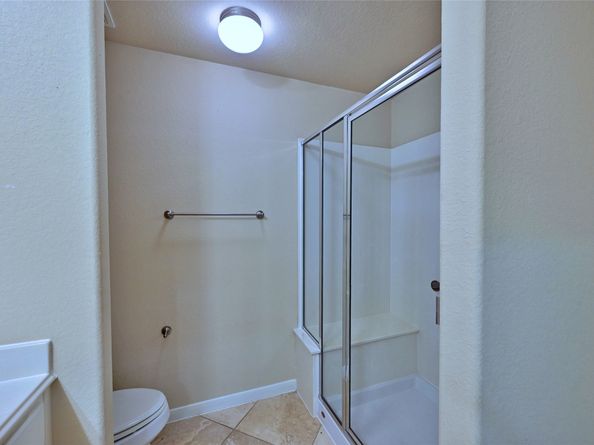 6 Windsor Bridge Drive, Conroe TX 77384