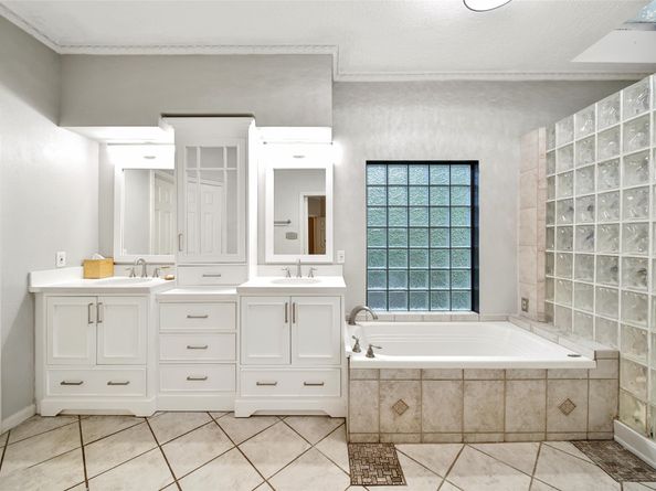 35 Indian Clover Drive, The Woodlands TX 77381