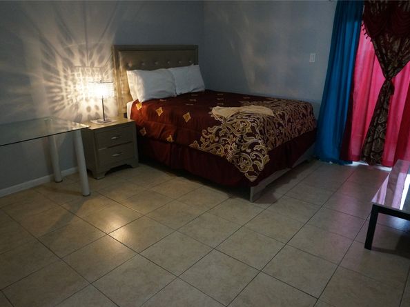 8427 Hearth Drive 6, Houston TX 77054