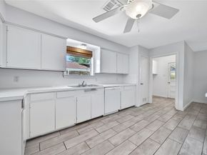 8819 S Rice Avenue, Houston TX 77096
