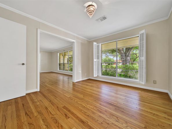 8819 S Rice Avenue, Houston TX 77096