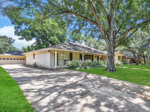 8819 S Rice Avenue, Houston TX 77096