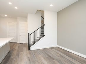 121B E 43rd Street, Houston TX 77018