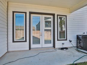 121B E 43rd Street, Houston TX 77018