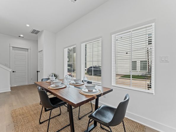 332 Neyland Street, Houston TX 77022