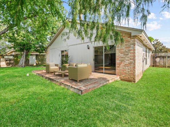 12007 Longbrook Drive, Houston TX 77099