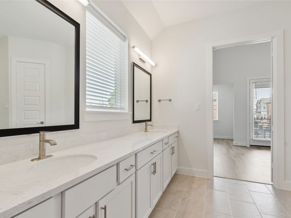 912B W 21st Street, Houston TX 77008