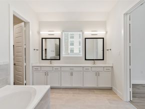 912B W 21st Street, Houston TX 77008