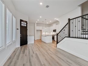 912B W 21st Street, Houston TX 77008