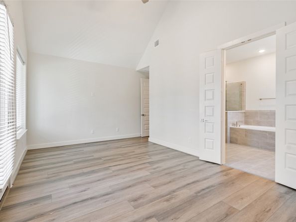 912B W 21st Street, Houston TX 77008