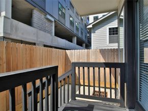 912B W 21st Street, Houston TX 77008