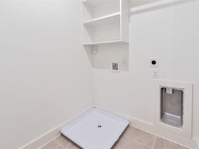 912B W 21st Street, Houston TX 77008