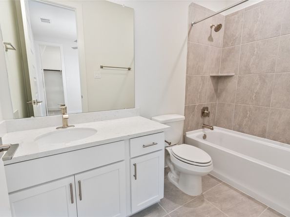 912B W 21st Street, Houston TX 77008