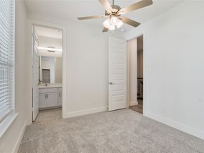 912B W 21st Street, Houston TX 77008