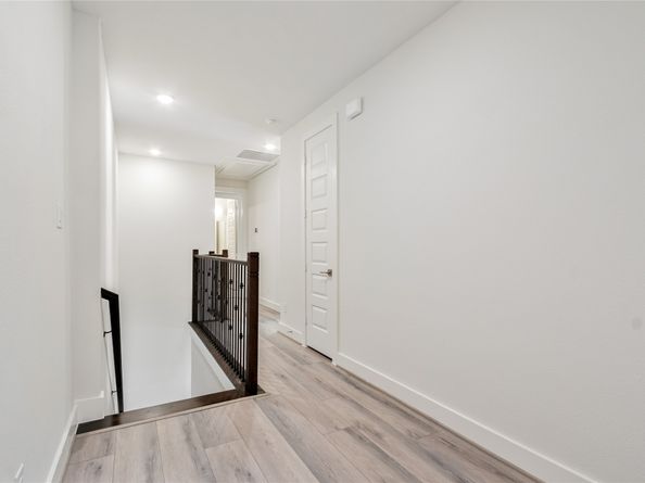 912B W 21st Street, Houston TX 77008