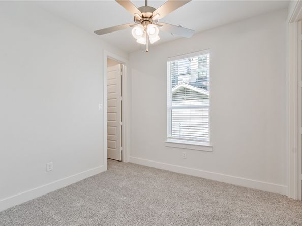 912B W 21st Street, Houston TX 77008