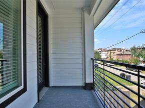 912B W 21st Street, Houston TX 77008