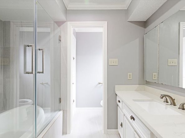 6514 Oakland Hills Drive, Houston TX 77069