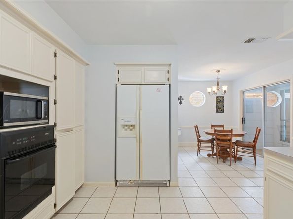 6514 Oakland Hills Drive, Houston TX 77069