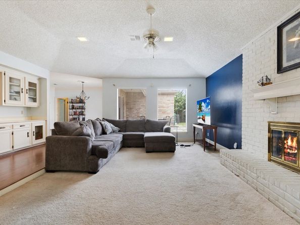 6514 Oakland Hills Drive, Houston TX 77069