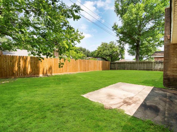 7375 Addicks Clodine Road, Houston TX 77083