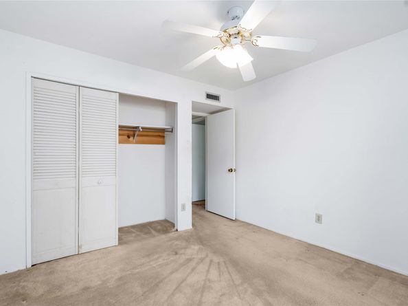 7375 Addicks Clodine Road, Houston TX 77083