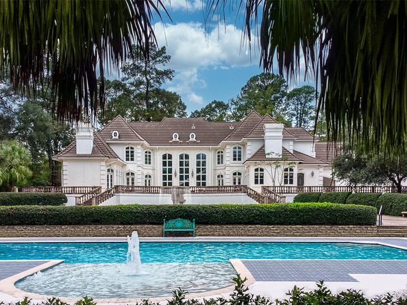206 N Tranquil Path Drive N, The Woodlands TX 77380