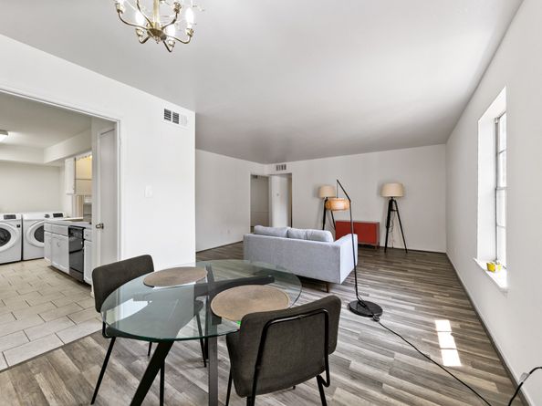 361 N Post Oak Lane 231, Houston TX 77024