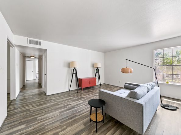 361 N Post Oak Lane 231, Houston TX 77024